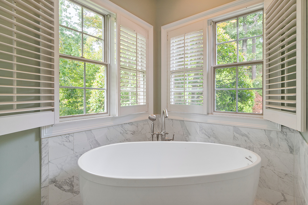 Bathroom Plantation Shutters