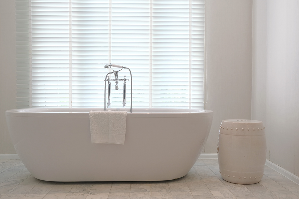 Venetian Blinds Bathroom