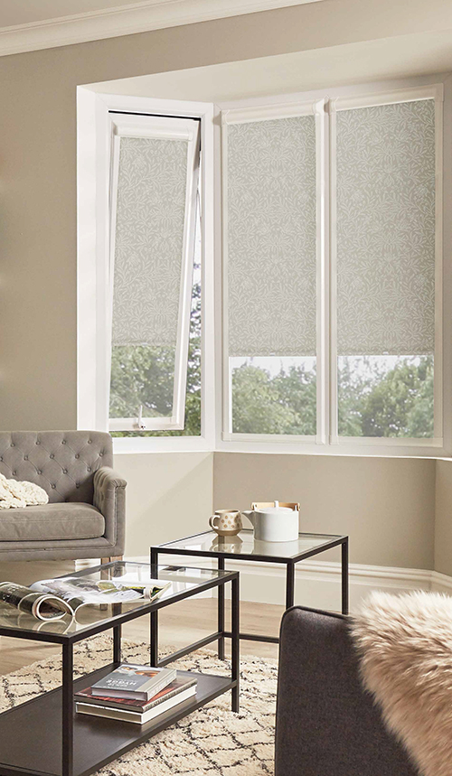 Roller blind narrow